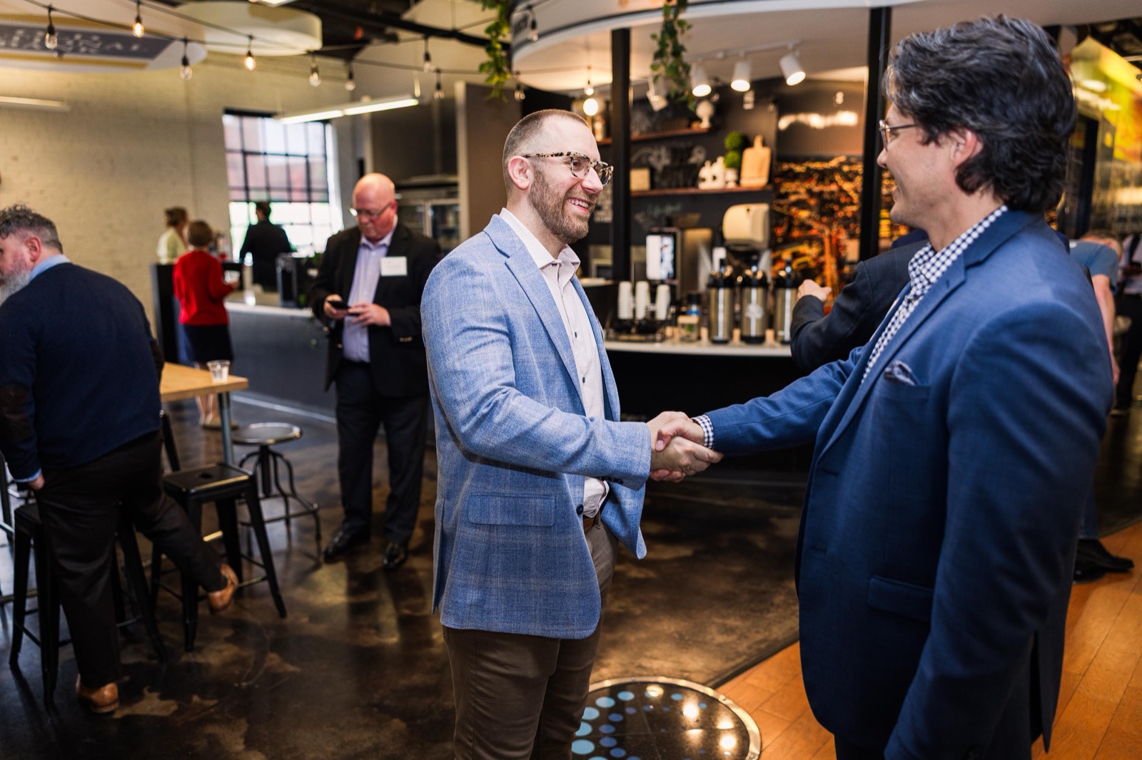 EC advisors working with founders